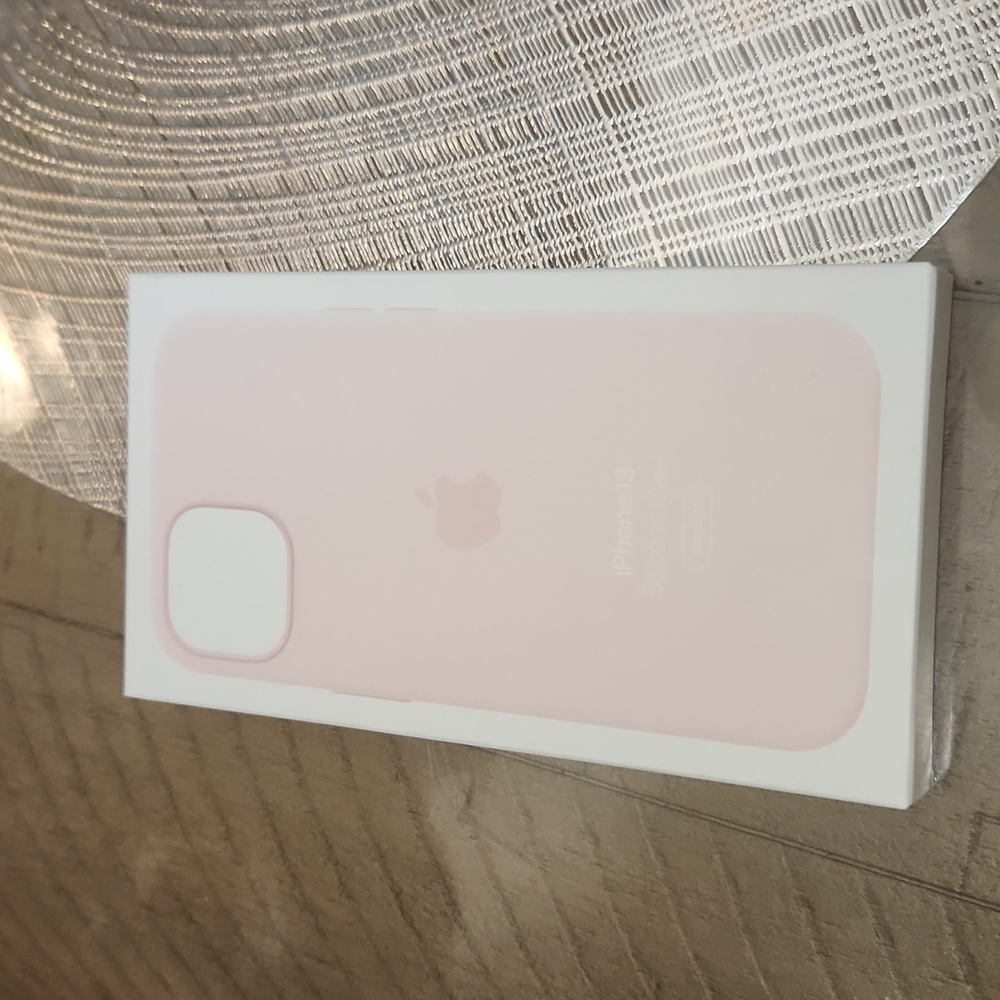 IPhone 13 silicon case. Light pink
